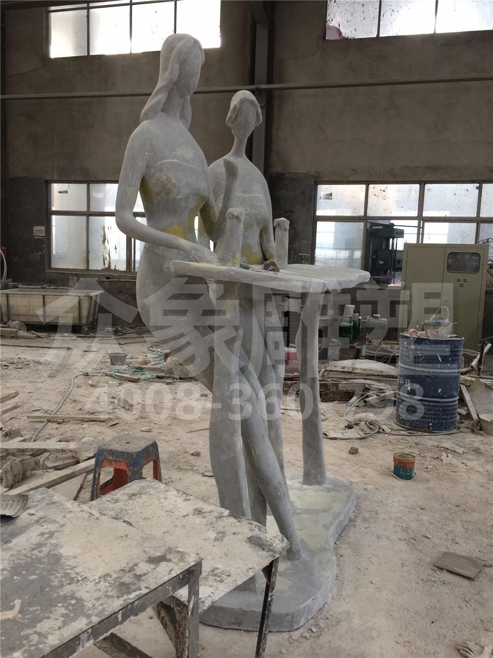 IMG_3069.JPG 抽象人像雕塑